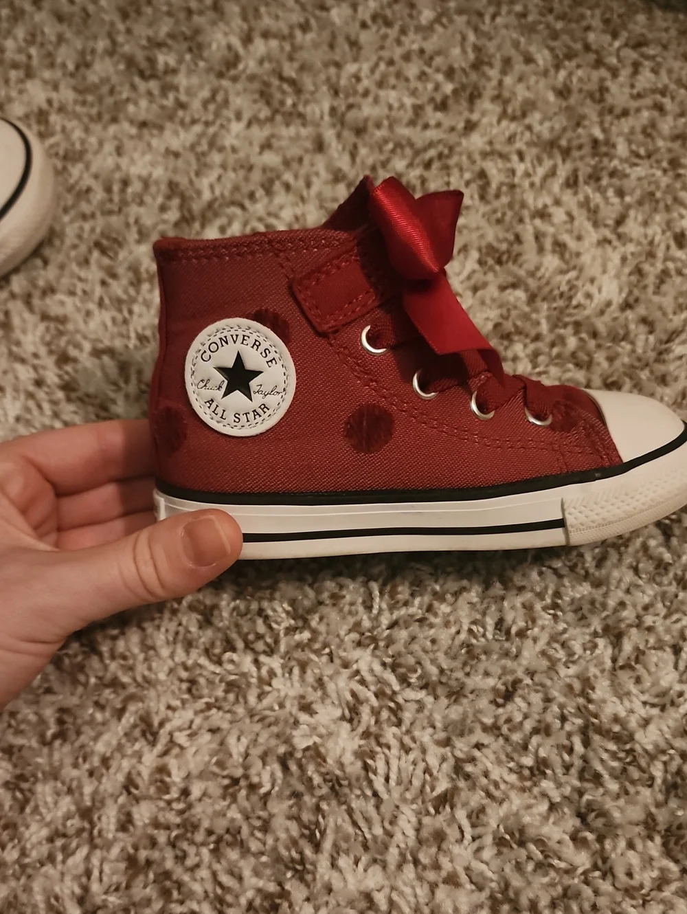 Converse High Top Shoes, Size 7 Toddler, Pre-owned But VGUC